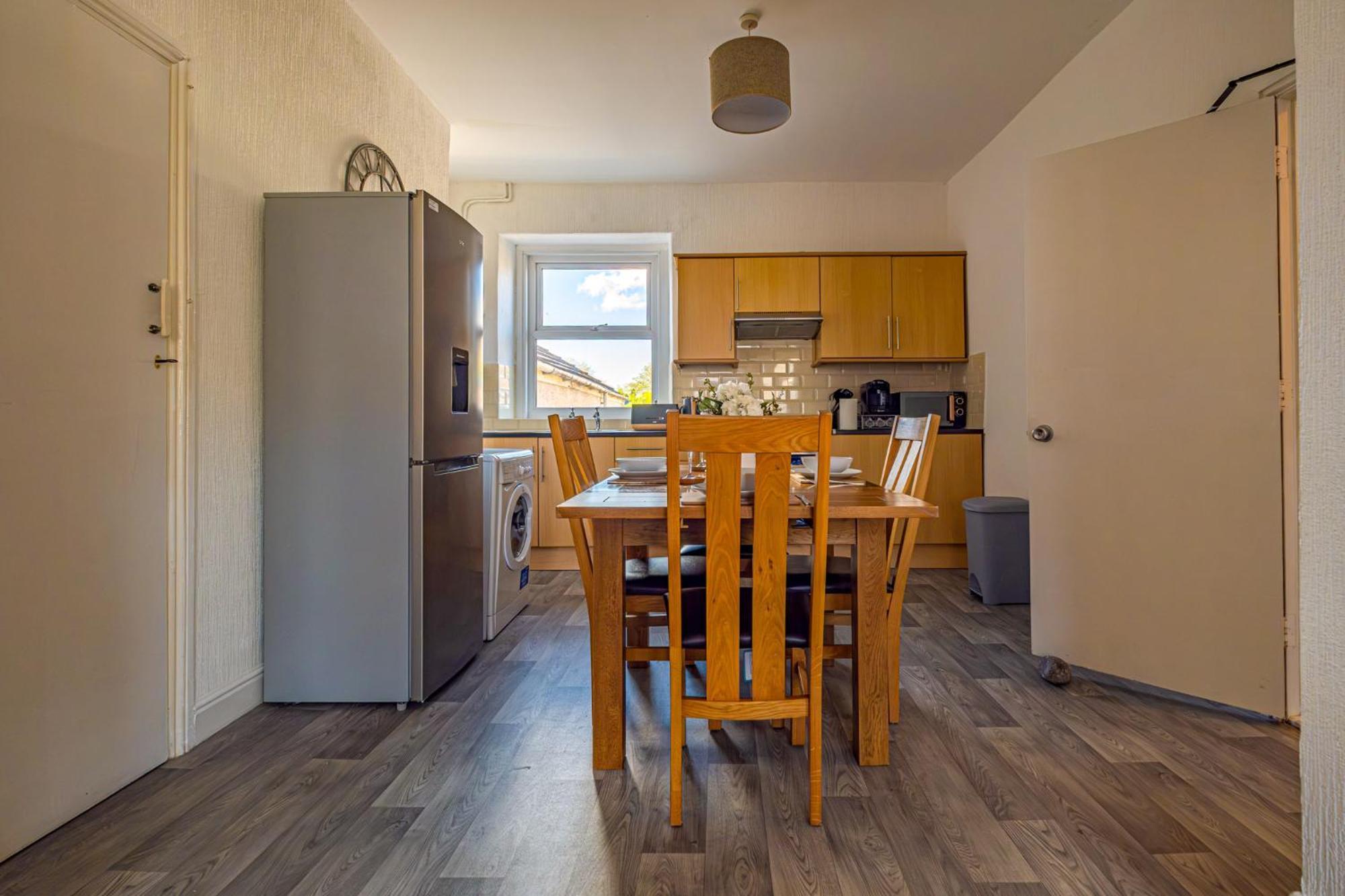 Castleview Coastal Comfort With 2 Parking Spaces Oystermouth 外观 照片